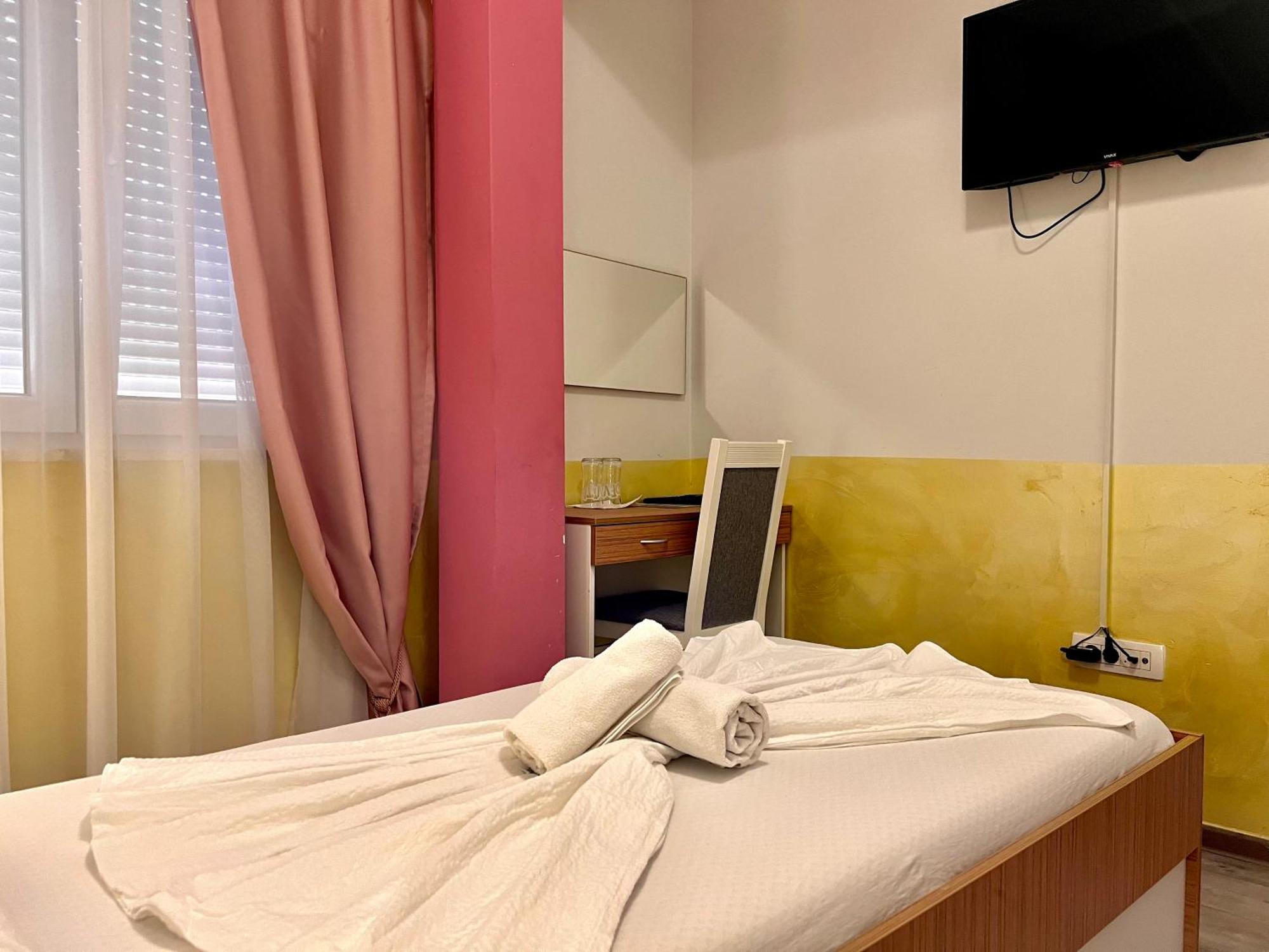 Hotel Nur Мостар Екстер'єр фото