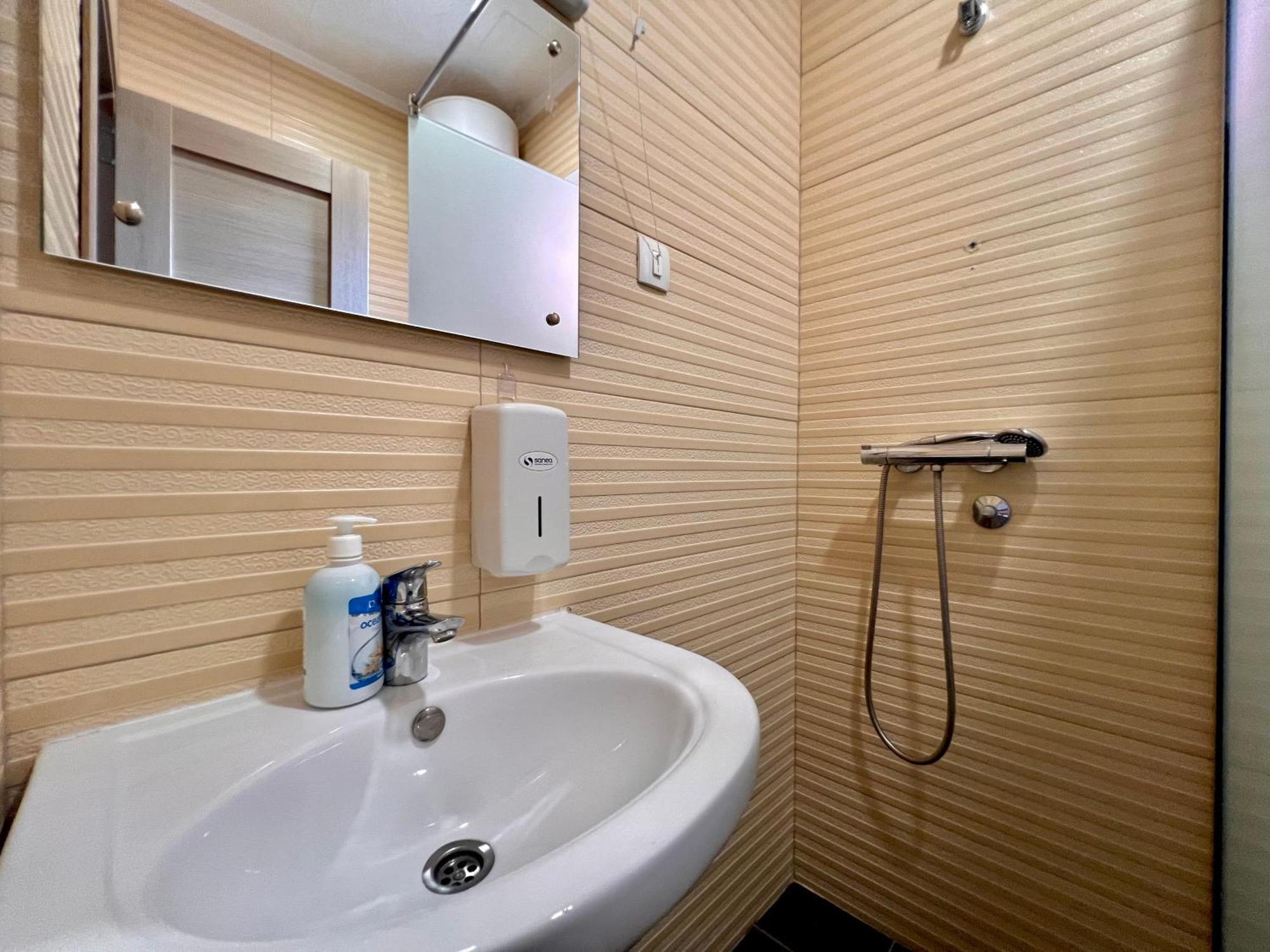 Hotel Nur Мостар Екстер'єр фото