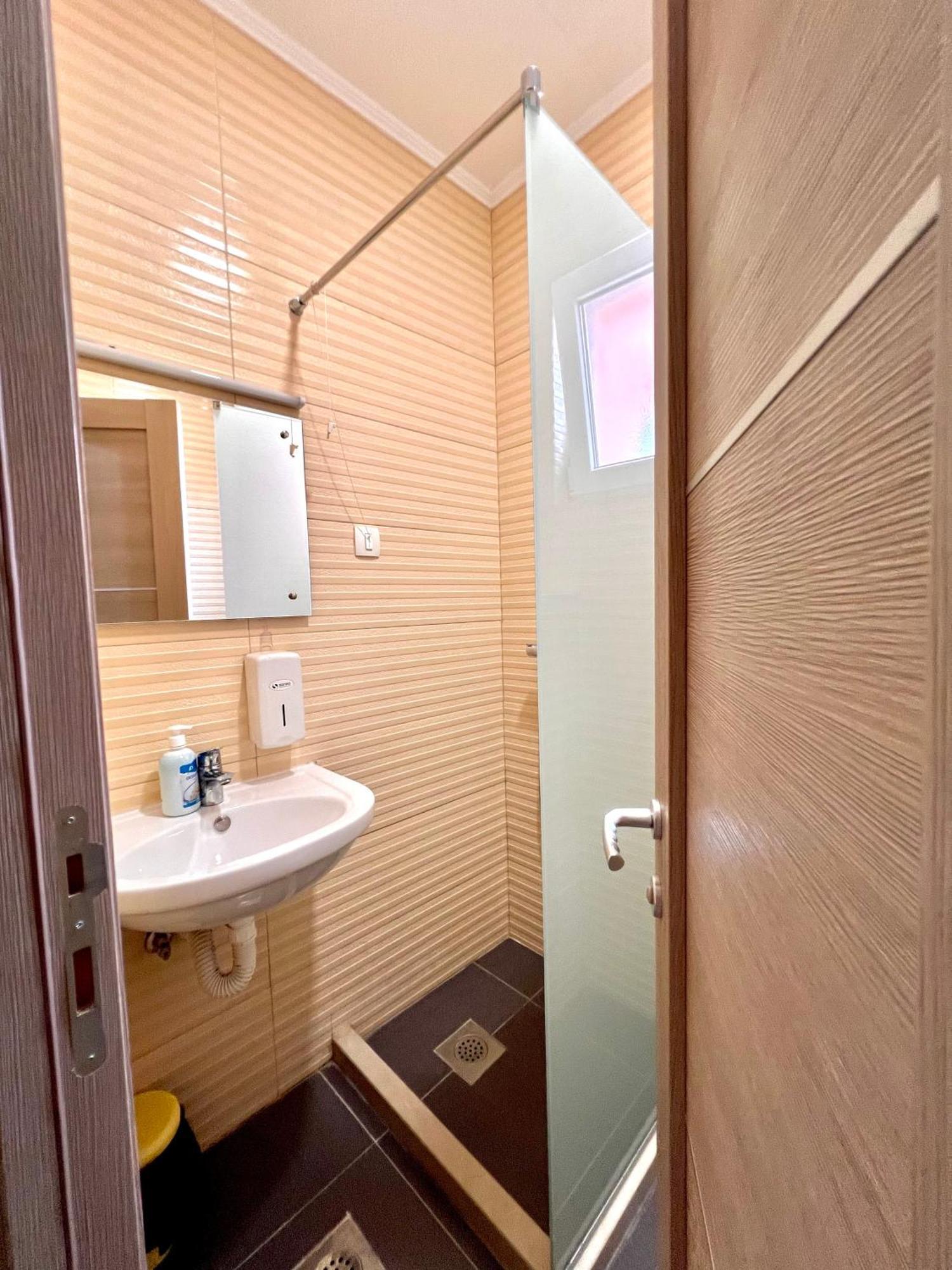 Hotel Nur Мостар Екстер'єр фото